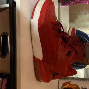 Jordan flights shade red.